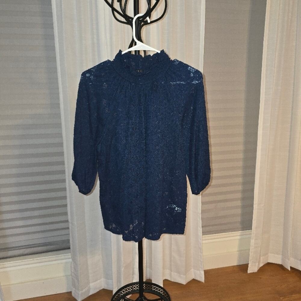 W5 Small Navy Blue Knit Sweater GUC